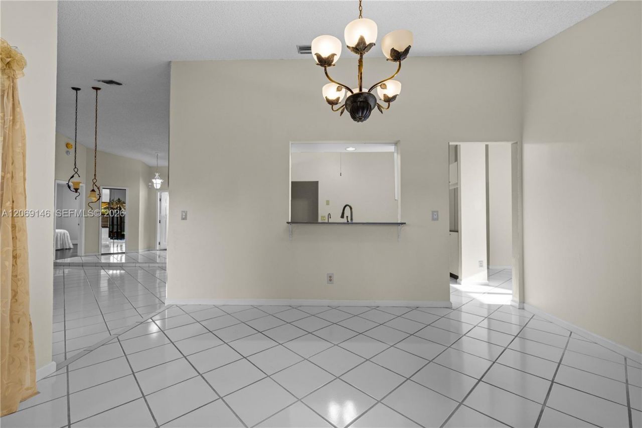 15821 Huntridge Rd, Davie, FL 33331 Photo