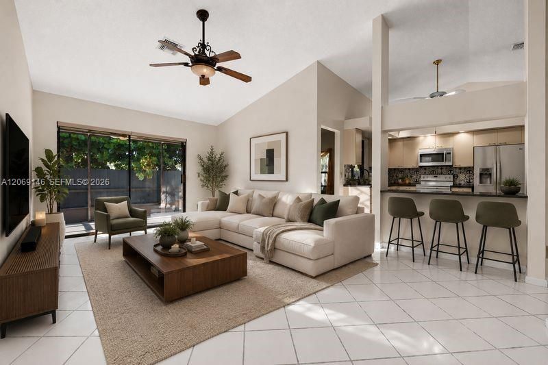 15821 Huntridge Rd, Davie, FL 33331 Photo