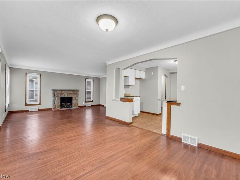 4706 Dawnshire Drive, Parma, OH 44134 Photo 6