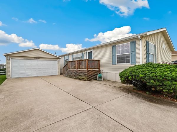 23007 Cog Hill Drive , Frankfort, IL 60423