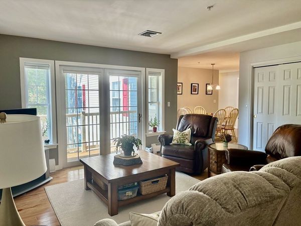 34 Meeting House Lane, Unit 209, Stow, MA 01775