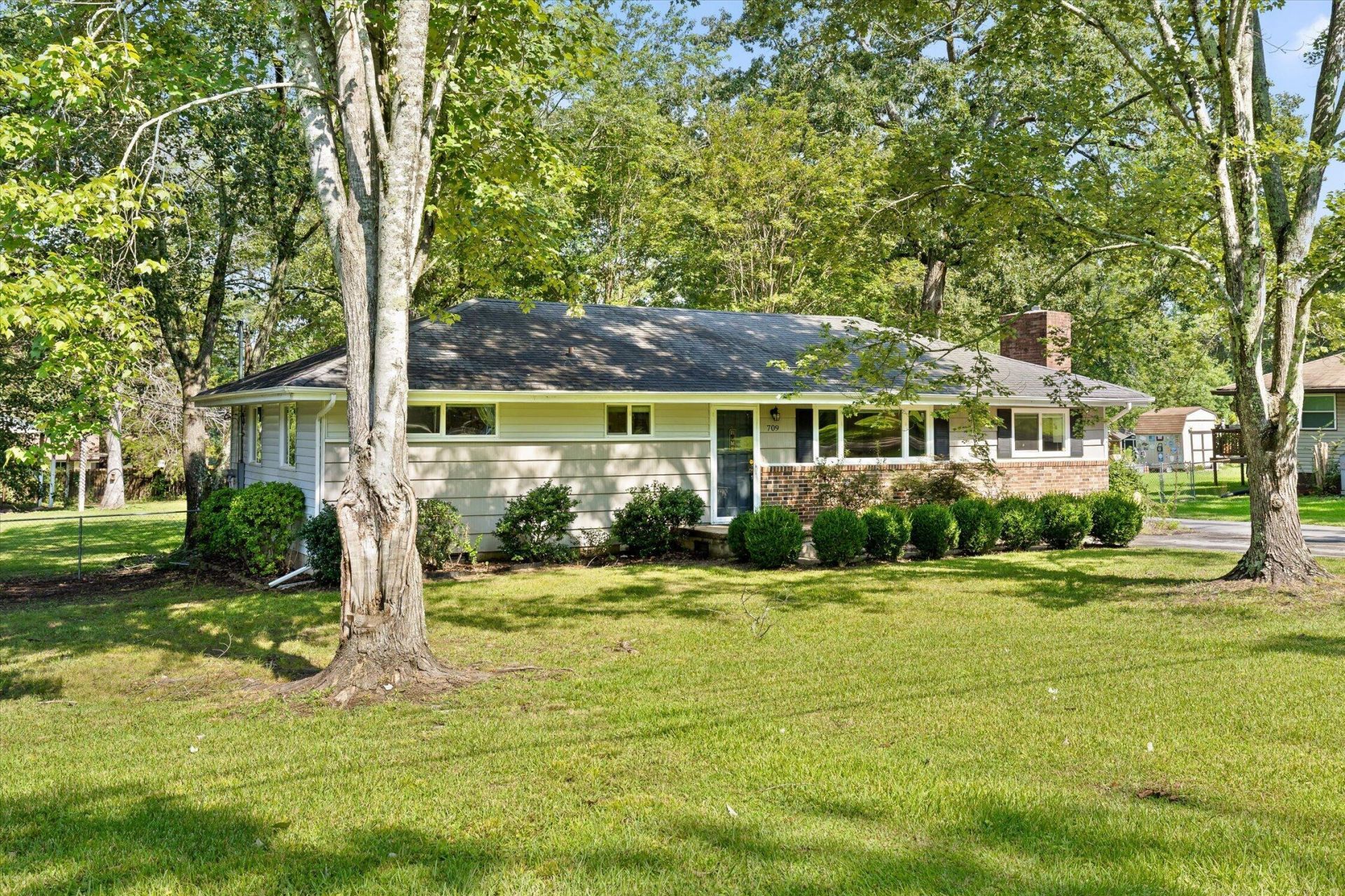 709 James Avenue, Chattanooga, TN 37421 Main Photo