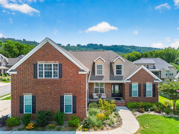 6924 Neville Drive, Ooltewah, TN 37363