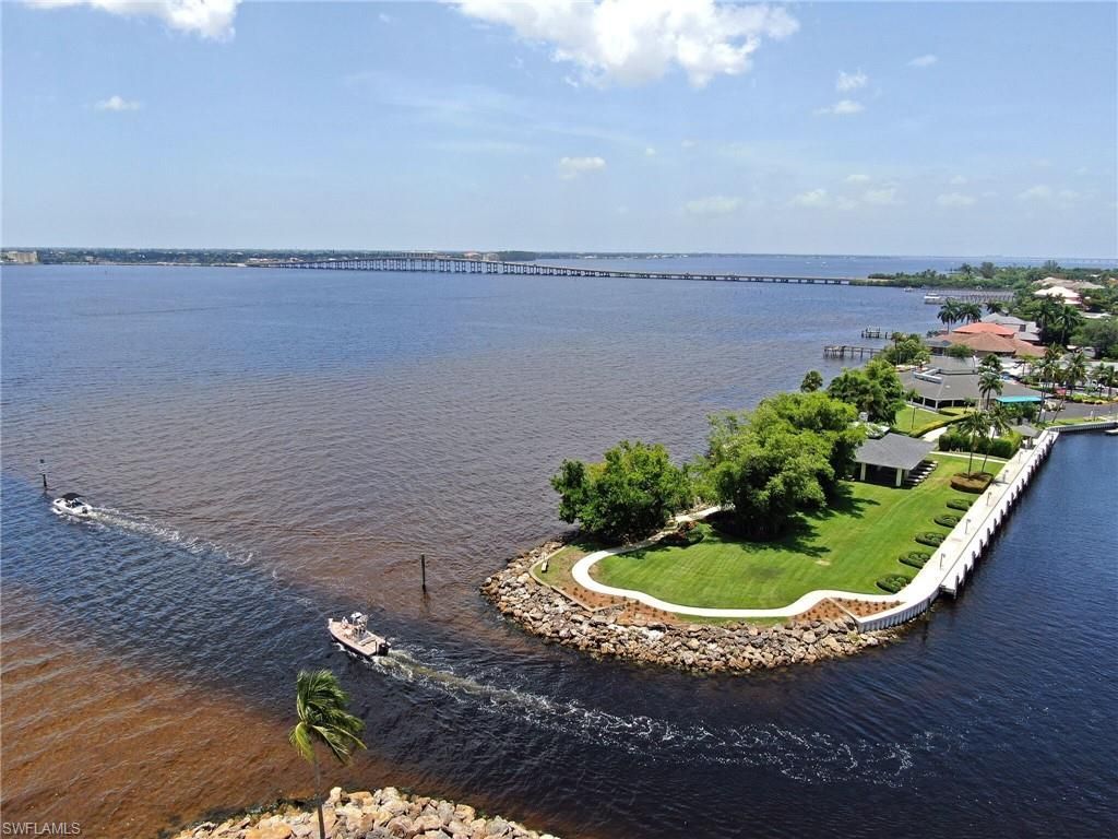 4498 Windjammer Ln , Unit 2B, Fort Myers, FL 33919 Photo