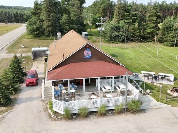4486 W Stutsmanville, Unit & 2983, Harbor Springs, MI 49740