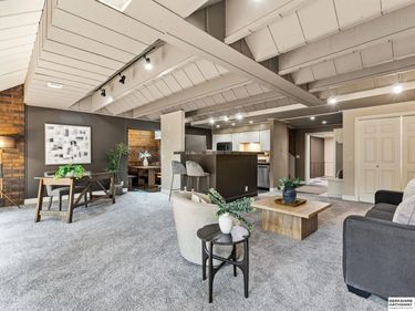 101 N 69 Street, Unit 15, Omaha, NE 68132