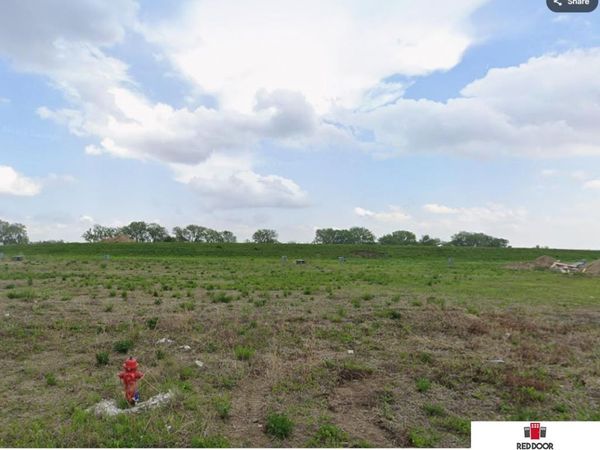 1209 Titan Drive, Hickman, NE 68372