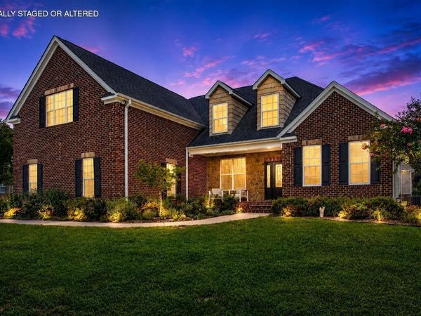 6924 Neville Drive, Ooltewah, TN 37363