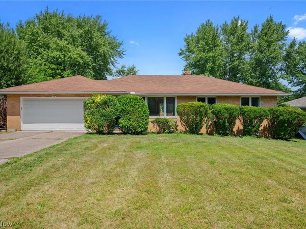 333 E Ridgewood Drive , Seven Hills, OH 44131