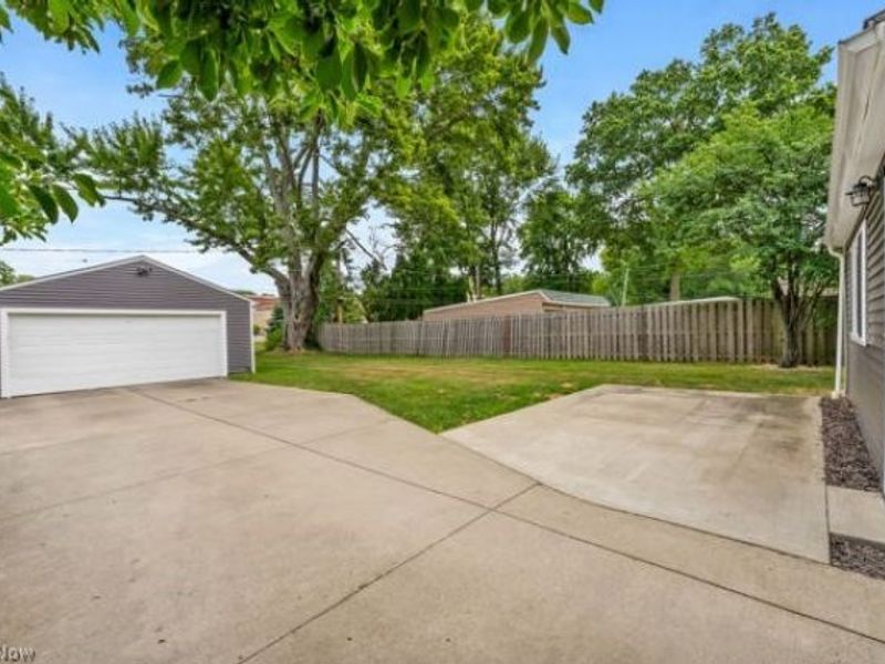 202 Fairpark Drive, Berea, OH 44017 Photo 29