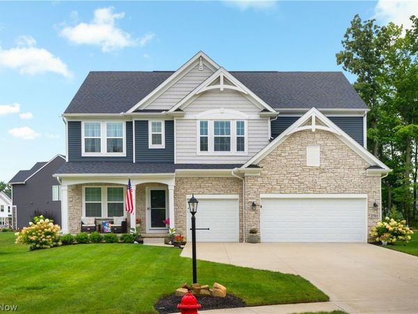 2761 Weeping Pine Drive , Medina, OH 44256