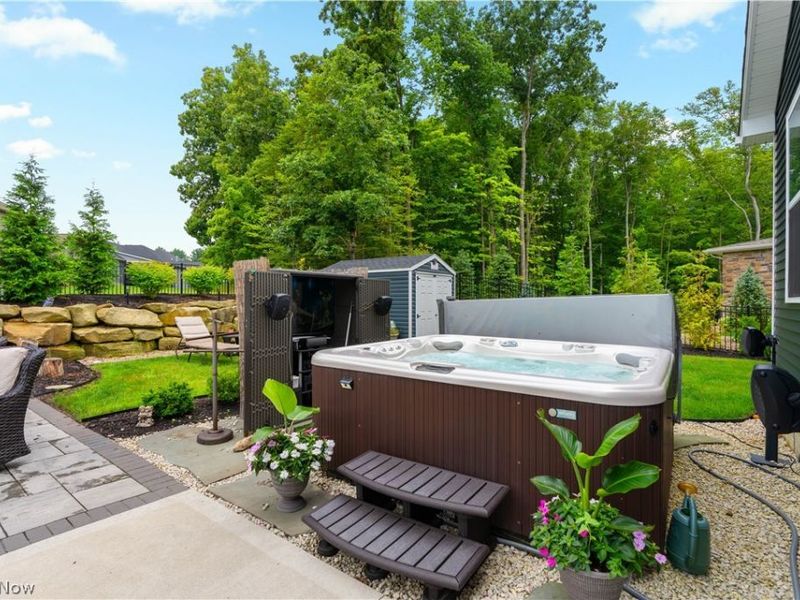 2761 Weeping Pine Drive, Medina, OH 44256 Photo 8