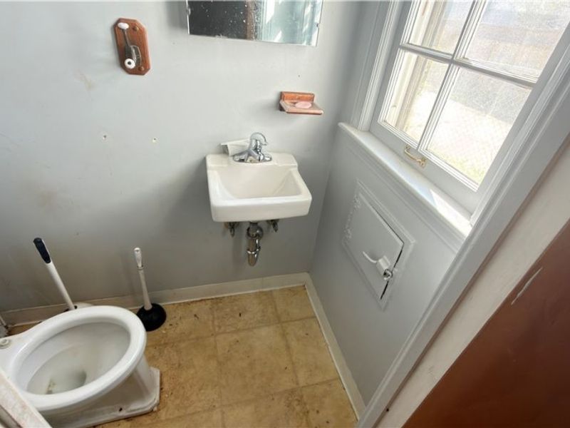 3074 Keswick Road, Shaker Heights, OH 44120 Photo 10