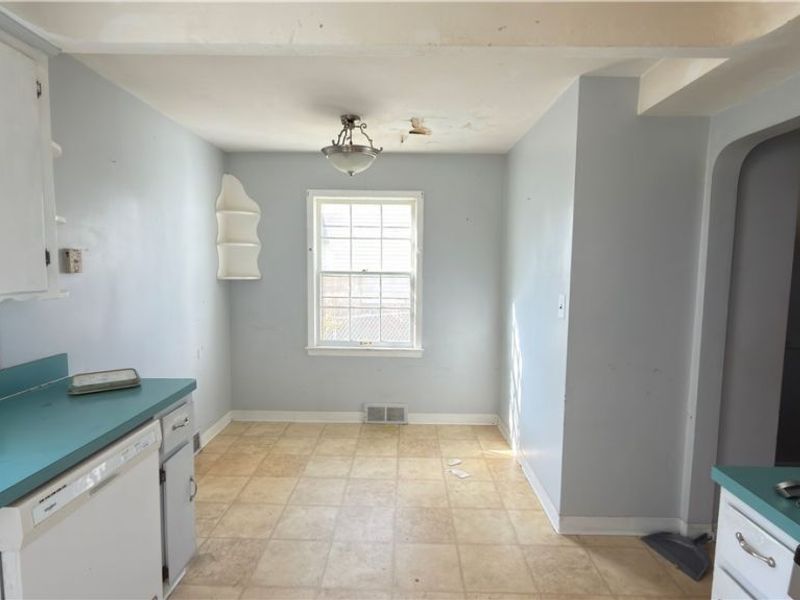3074 Keswick Road, Shaker Heights, OH 44120 Photo 8