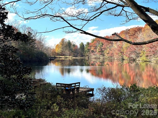 424 LakeView Drive , Tryon, NC 28782