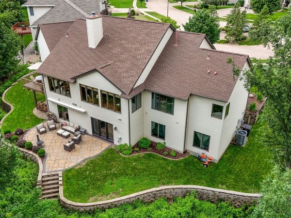 3205 Reston Court NE, Cedar Rapids, IA 52402