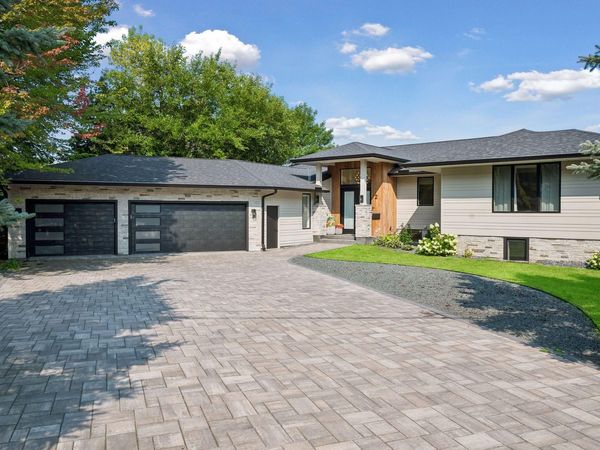 2 Maclynn Road, Excelsior, MN 55331