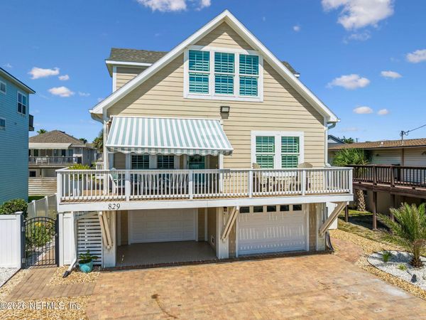 829 N FLETCHER Avenue, Fernandina Beach, FL 32034
