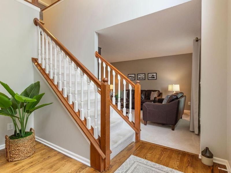 2116 Castlebrook Drive , Powell, OH 43065 Photo 7