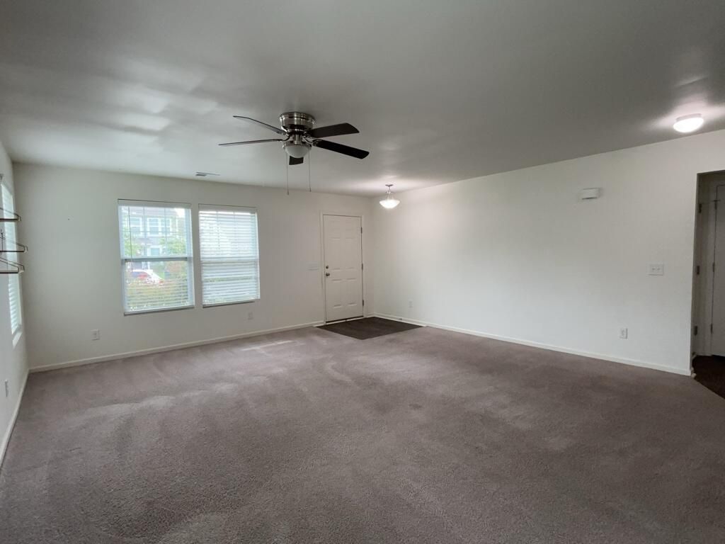 114 Rockingham Way Photo 11