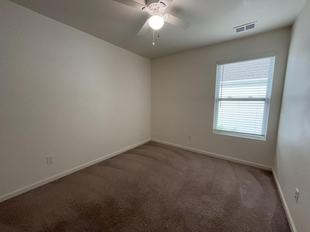 114 Rockingham Way Photo 33