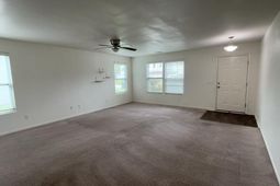 114 Rockingham Way photo 4