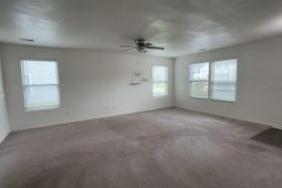 114 Rockingham Way photo 4