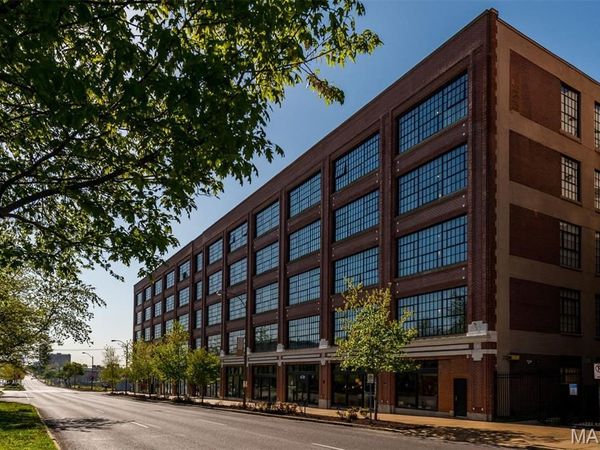 4100 Forest Park Avenue , Unit 525, St Louis, MO 63108