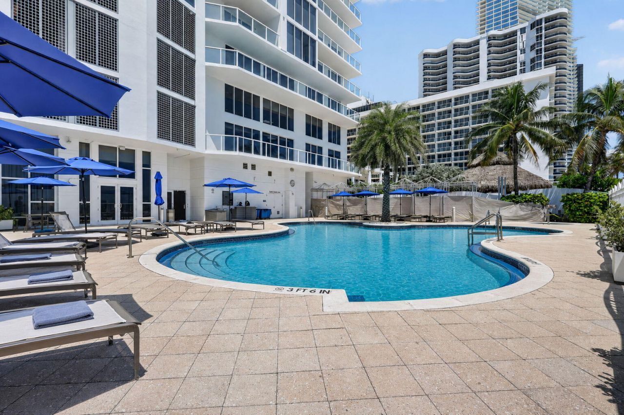16699 Collins Avenue, Unit 3509, Sunny Isles Beach, FL 33160 Photo