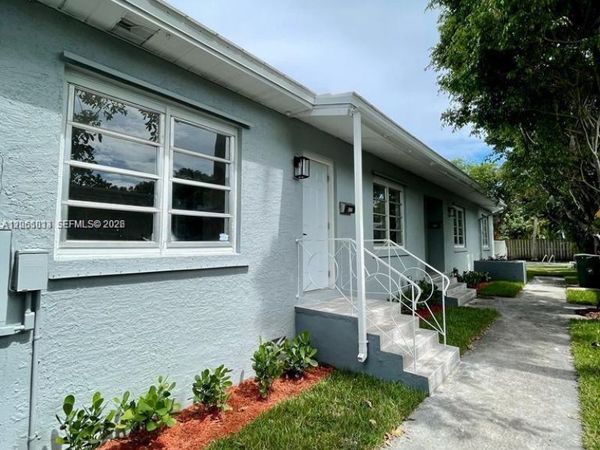 820 SE 12th St , Unit 1, Fort Lauderdale, FL 33316