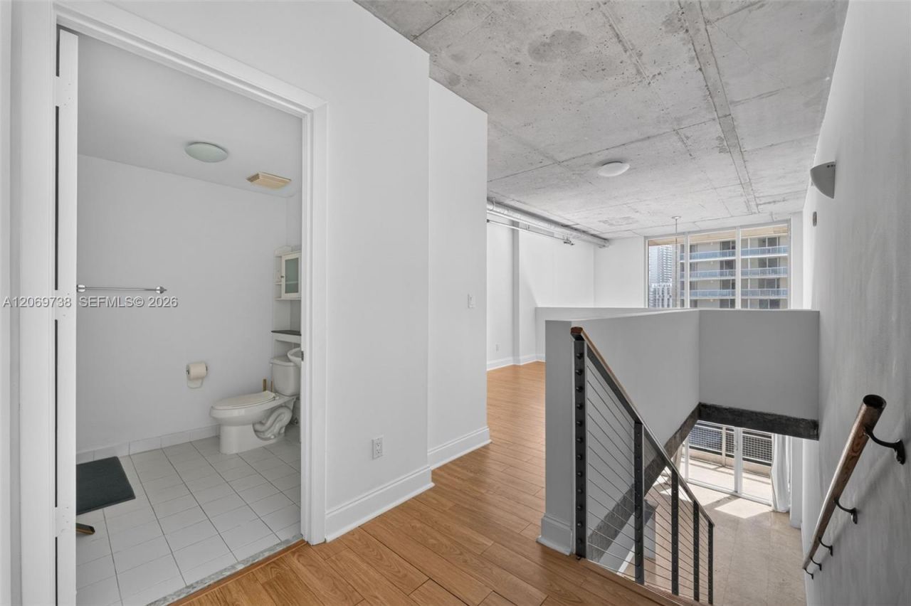 690 SW 1st Ct , Unit 2122, Miami, FL 33130 Photo