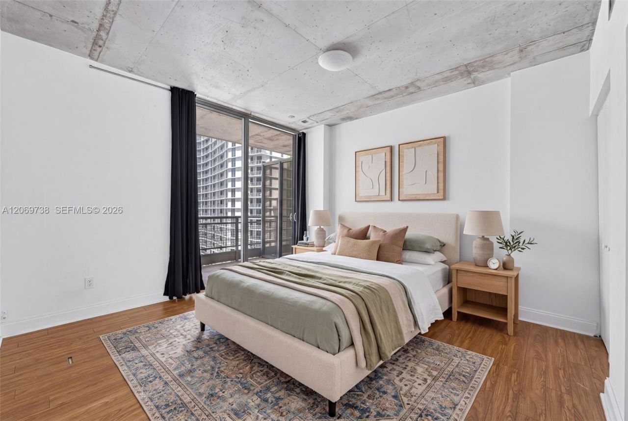 690 SW 1st Ct , Unit 2122, Miami, FL 33130 Photo
