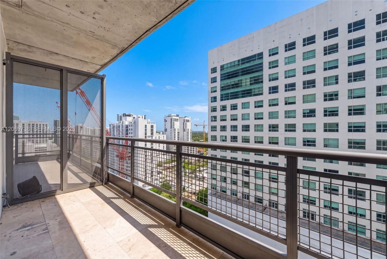 690 SW 1st Ct , Unit 2122, Miami, FL 33130 Photo