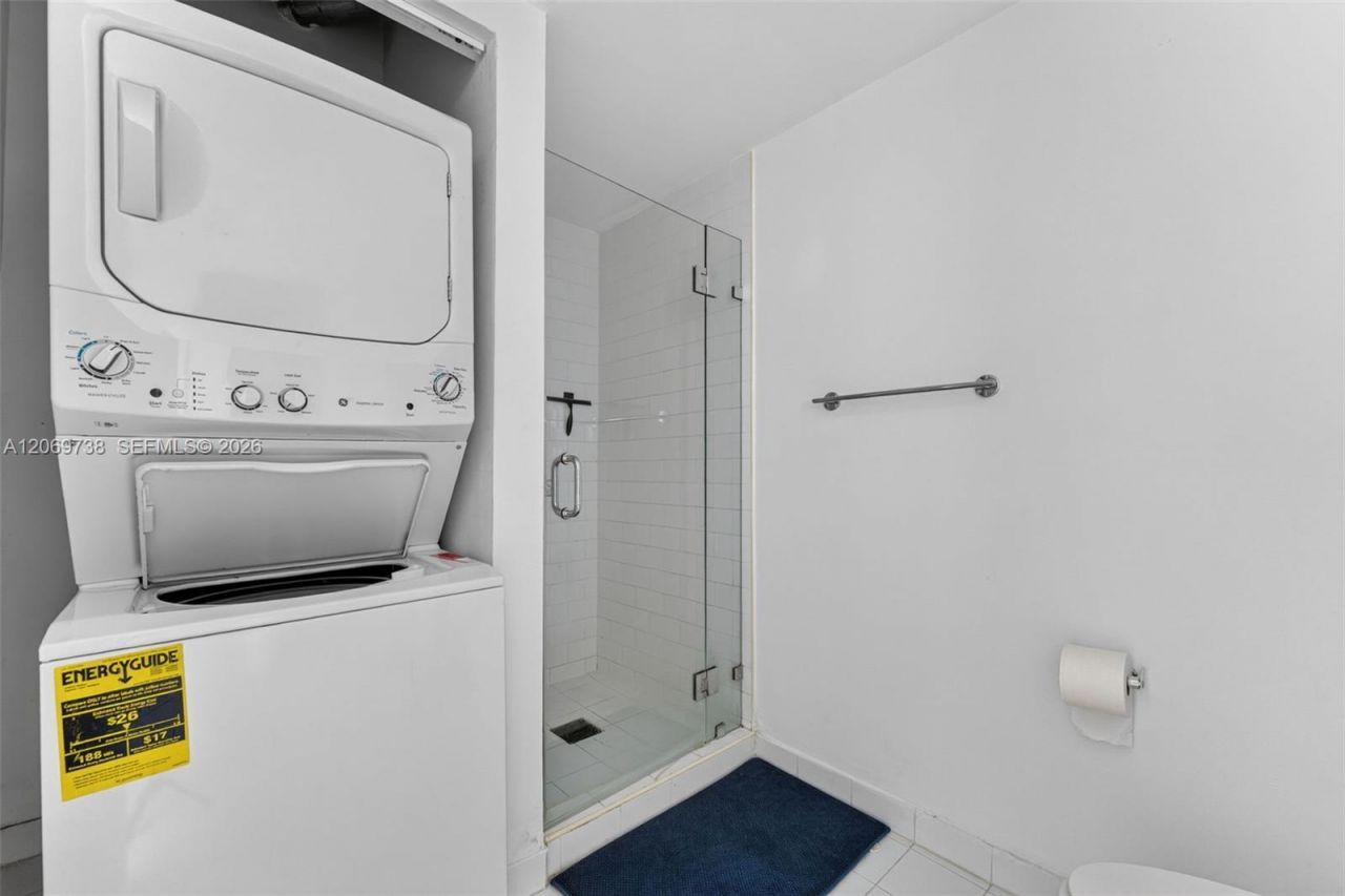 690 SW 1st Ct , Unit 2122, Miami, FL 33130 Photo