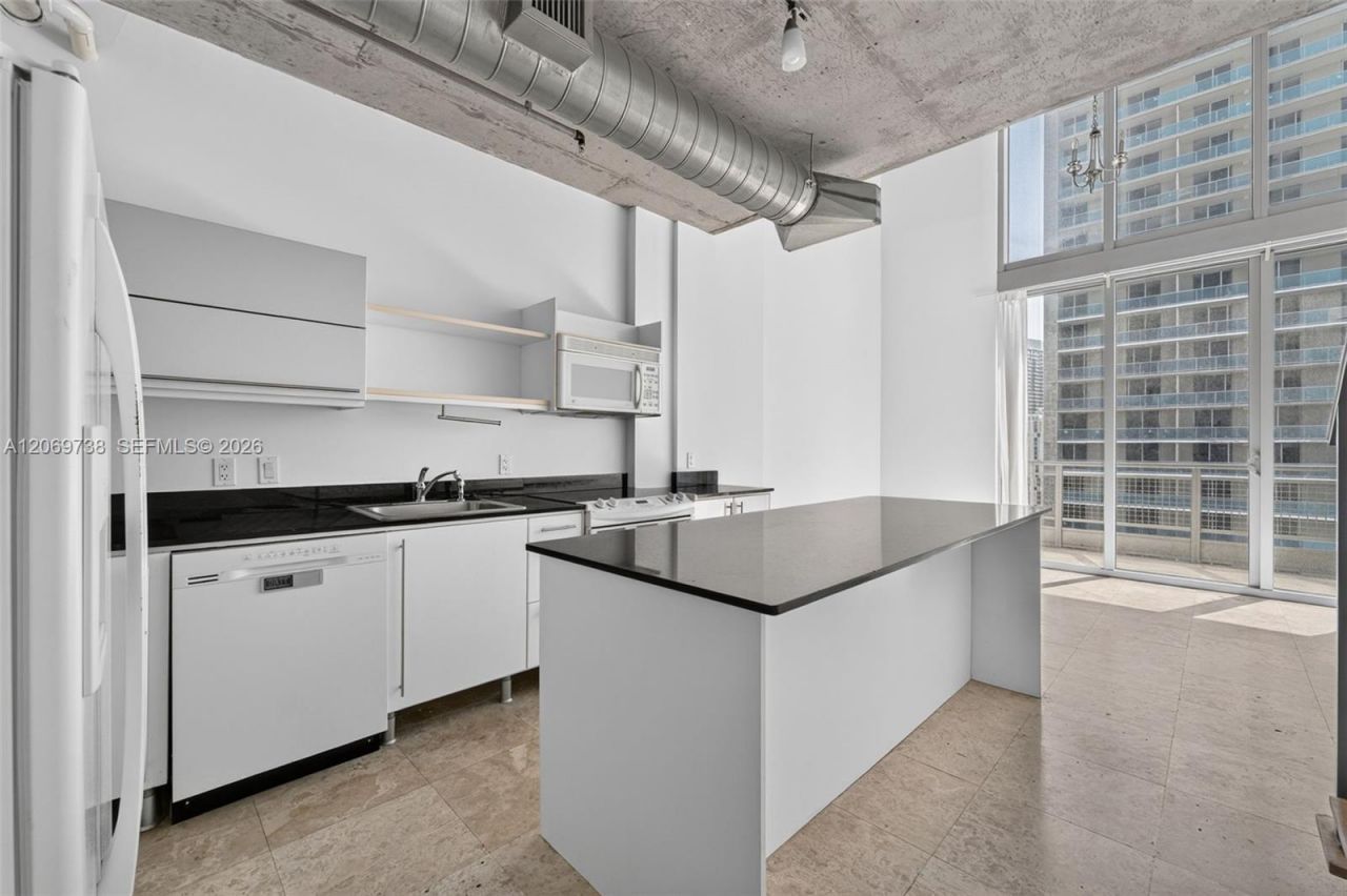 690 SW 1st Ct , Unit 2122, Miami, FL 33130 Photo