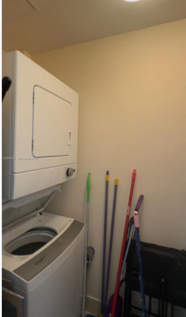 1900 N Bayshore Dr, Unit 1618, Miami, FL 33132 Photo