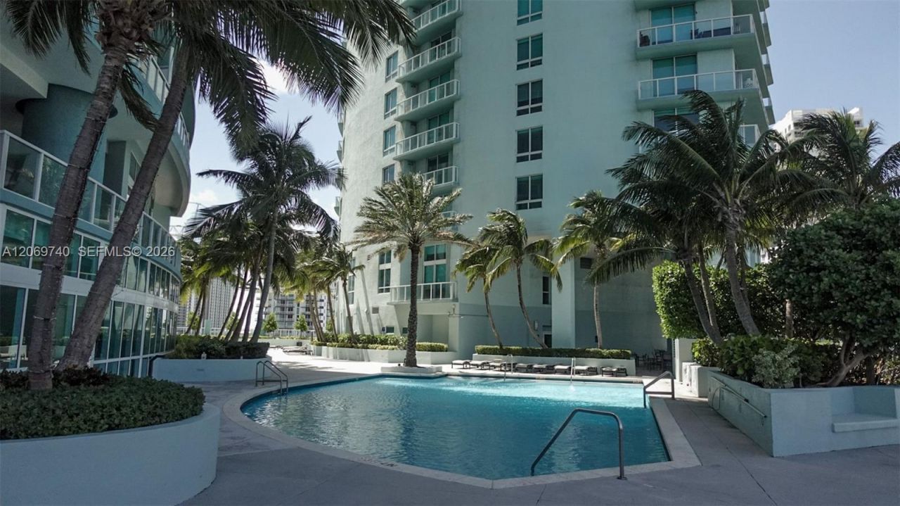 1900 N Bayshore Dr, Unit 1618, Miami, FL 33132 Photo