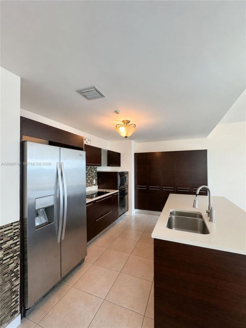 1900 N Bayshore Dr , Unit 1618, Miami, FL 33132 Photo