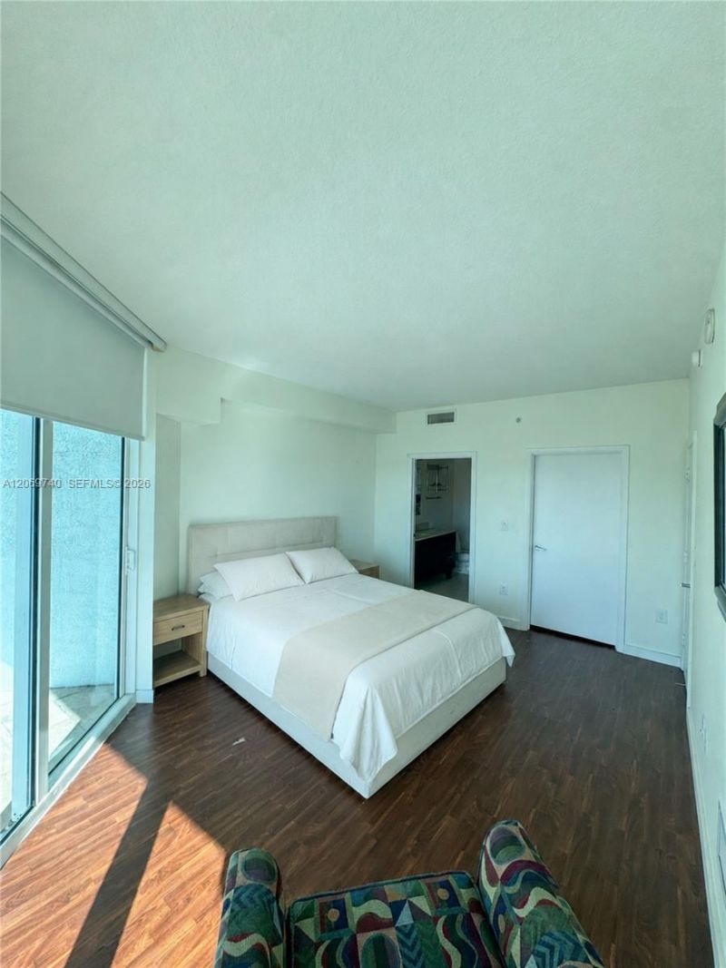 1900 N Bayshore Dr , Unit 1618, Miami, FL 33132 Photo