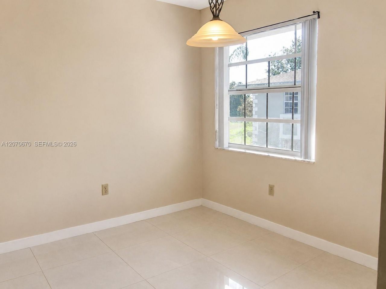 454 NE 210th Circle Ter , Unit 202-7B, Miami, FL 33179 Photo