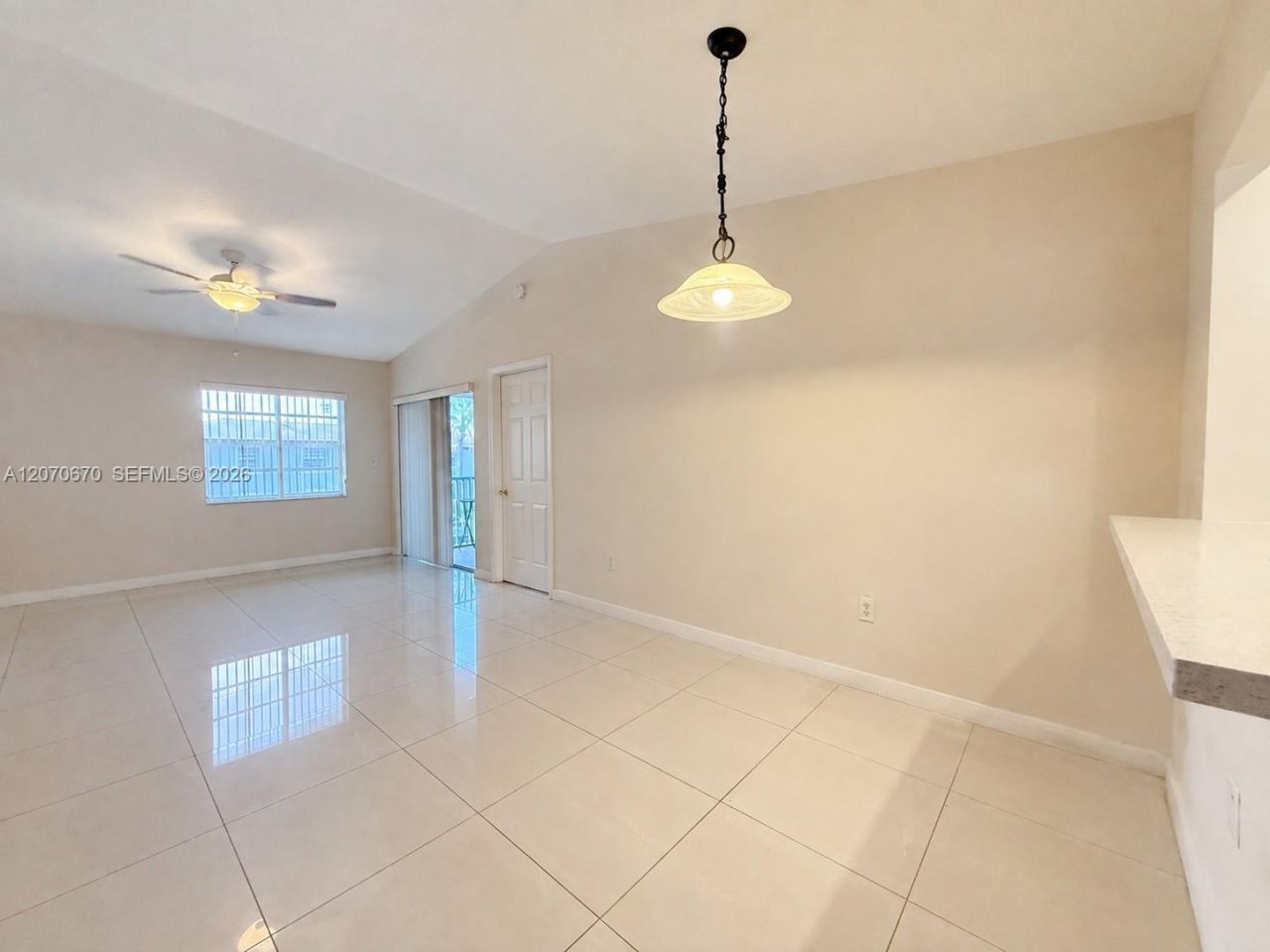454 NE 210th Circle Ter , Unit 202-7B, Miami, FL 33179 Photo