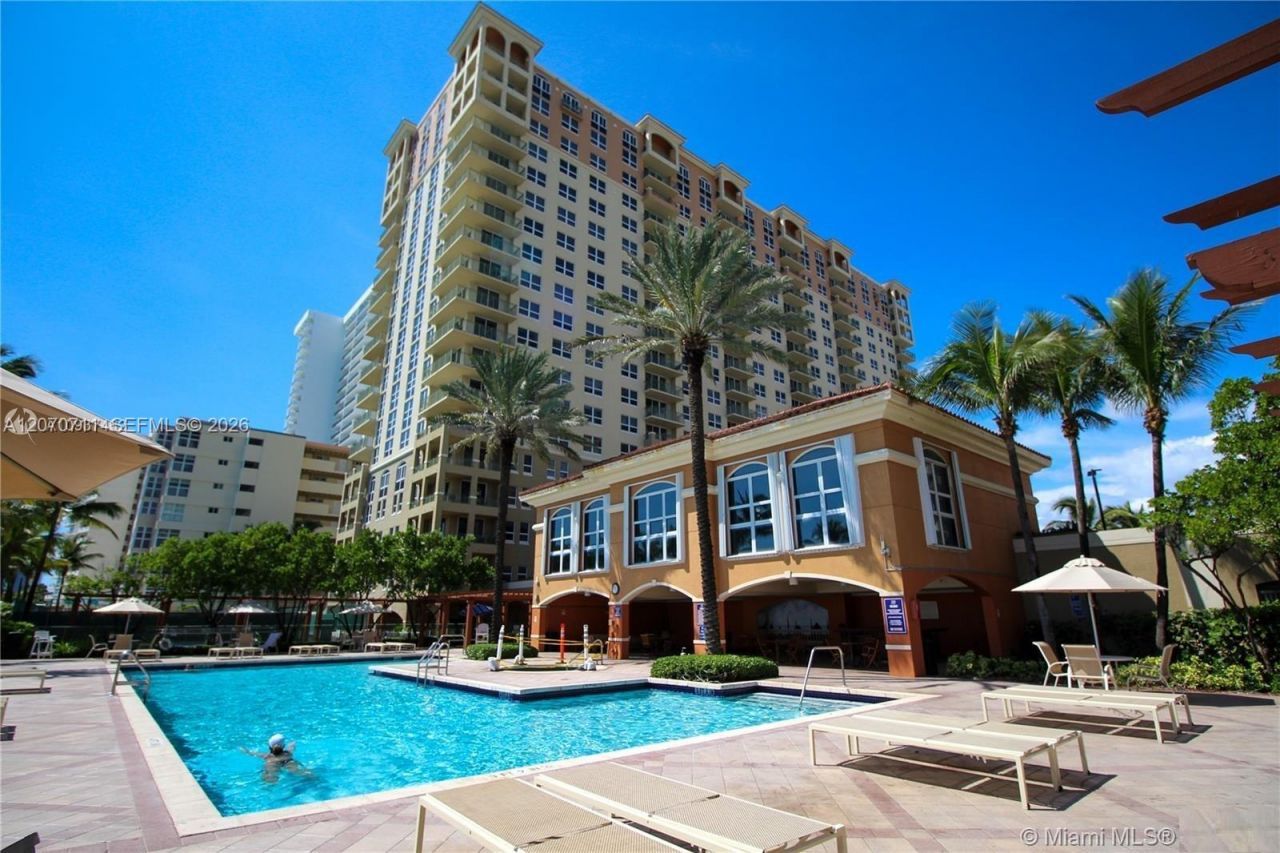 2080 S Ocean Dr , Unit LPH9, Hallandale Beach, FL 33009 Photo