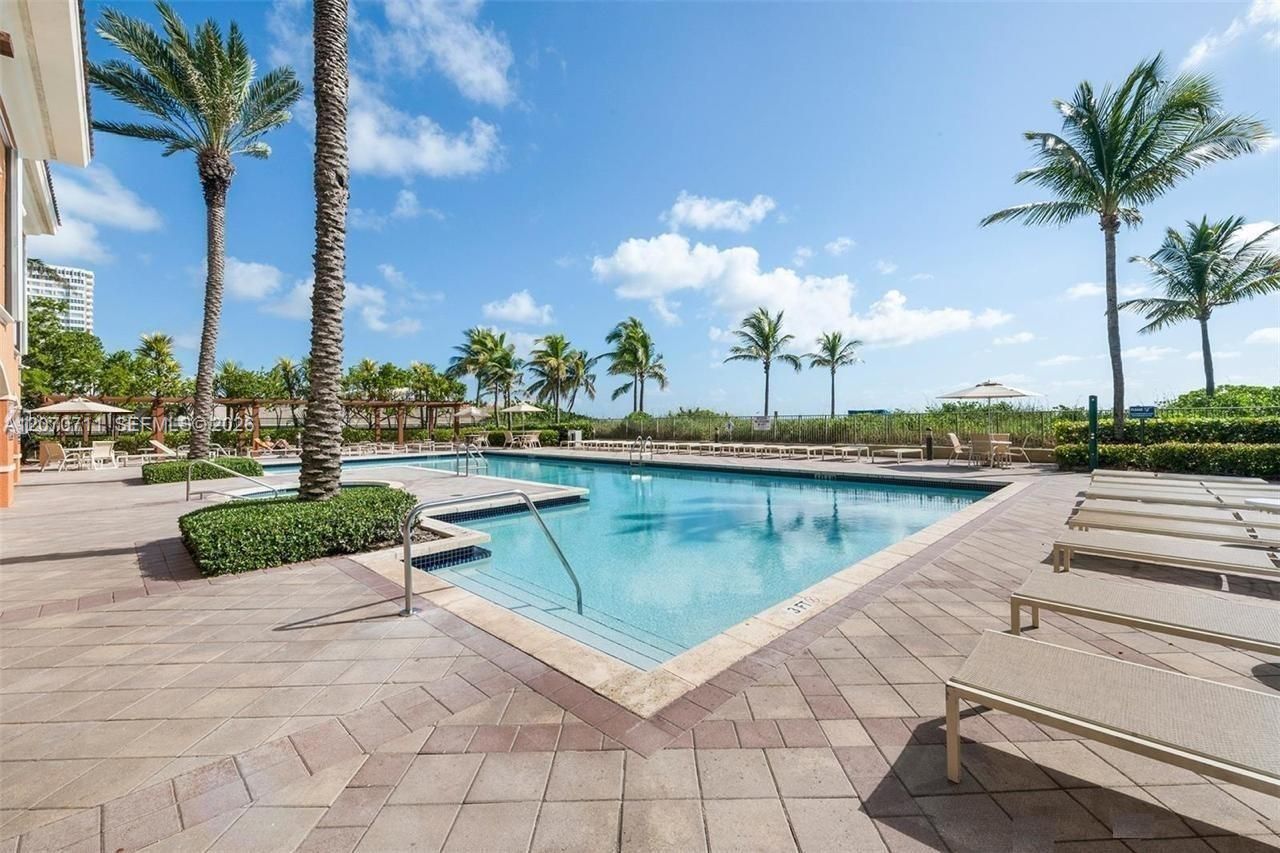2080 S Ocean Dr , Unit LPH9, Hallandale Beach, FL 33009 Photo