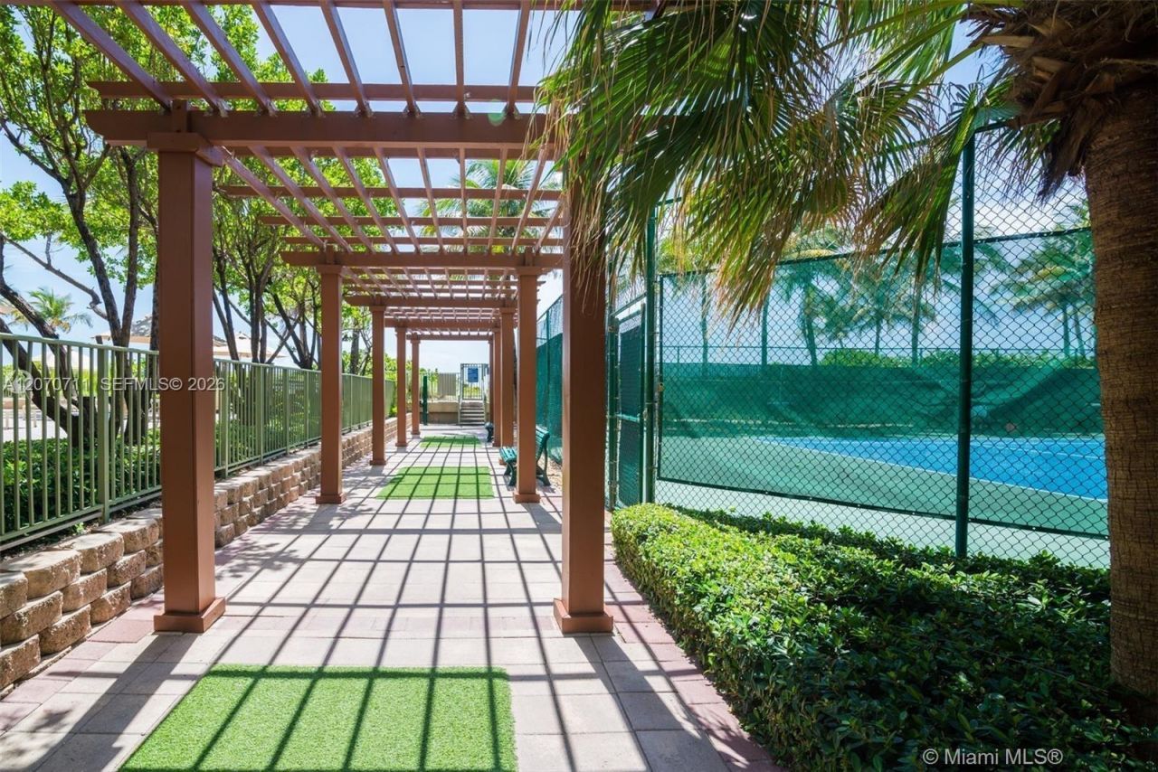 2080 S Ocean Dr , Unit LPH9, Hallandale Beach, FL 33009 Photo