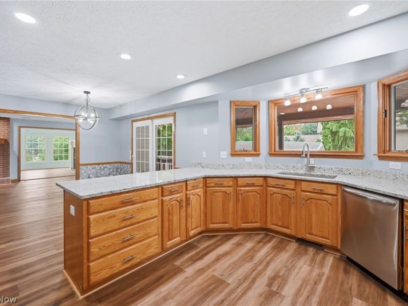 908 Sand Lot Circle, Louisville, OH 44641 Photo 23