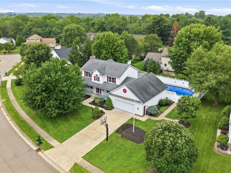 908 Sand Lot Circle, Louisville, OH 44641 Photo 3