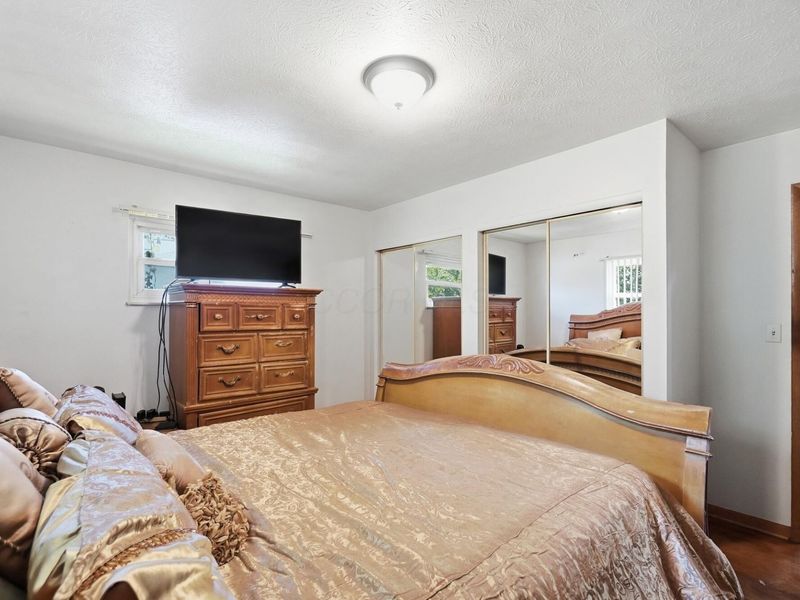 5417 Walshire Drive, Columbus, OH 43232 Photo 18