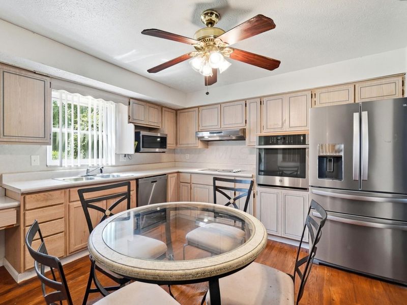 5417 Walshire Drive, Columbus, OH 43232 Photo 5
