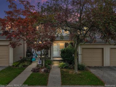 1689 Brentwood Drive, Troy, Mi 48098