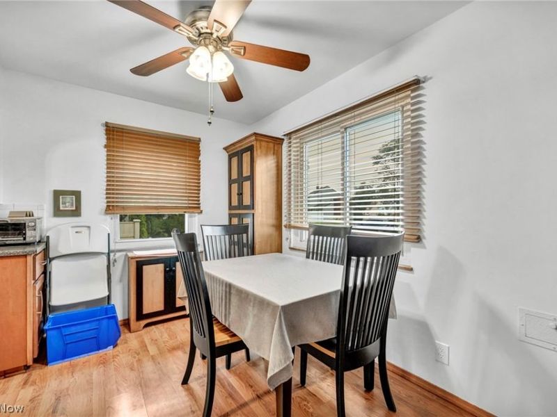 6284 Holburn Road, Parma, OH 44129 Photo 10